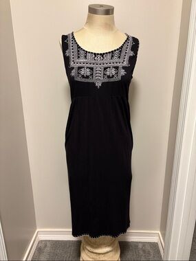 Black Embroidered Sleeveless Coverup